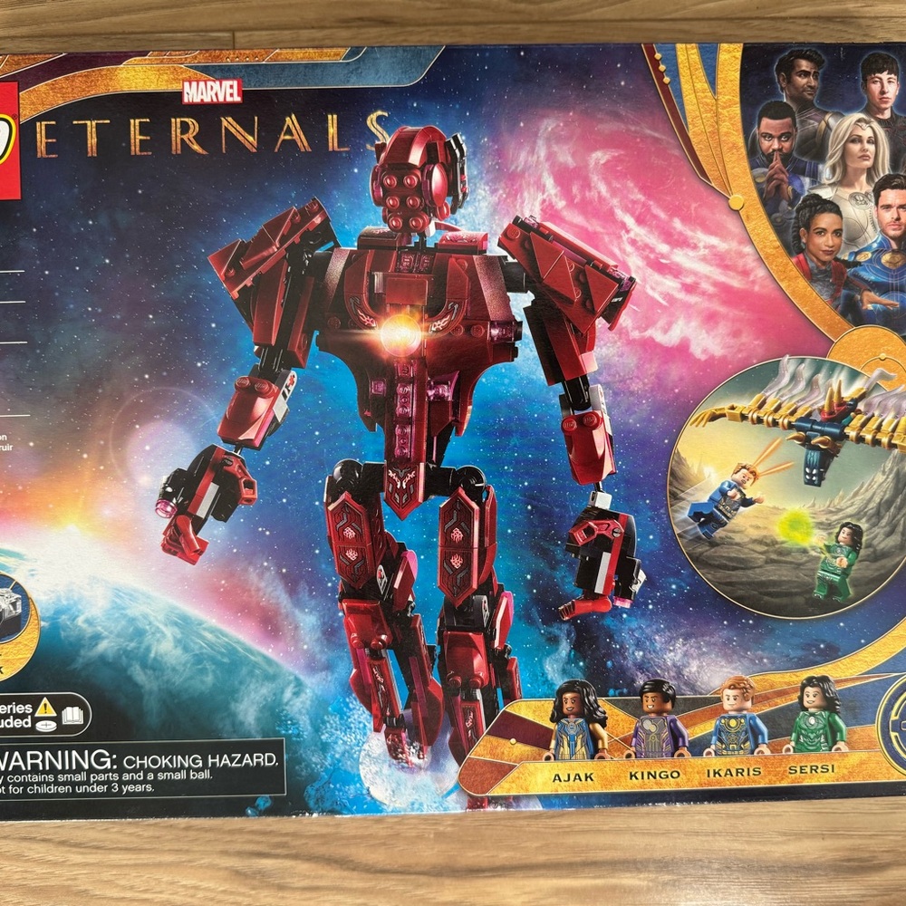Marvel Red Building Set with Articulated Mech